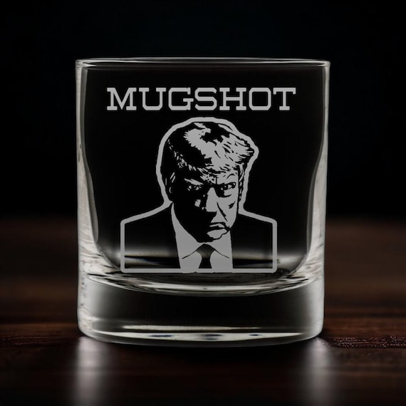 Trump Mug Shot Engraved Whiskey Glass – Funny Father's Day Gift, Trump 2025 Republican Patriotic Gift for Dad