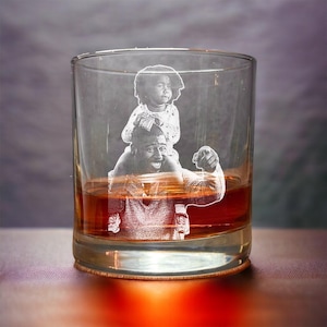 Engraved Photo Glass - Rocks Glass - Personalized Glass with your Photo, Photo Whiskey Glass, Etched Whiskey, Amazing Personalized Gift image 3