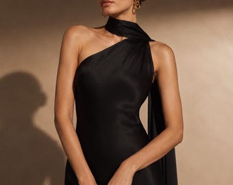 Schwarzes Satin-One-Shoulder-Abendkleid, elegantes Abendkleid mit drapiertem Schal-Detail
