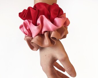 Scrunchies para el cabello rojo, rosa y desnudo - Conjunto de scrunchies - Elástico para el cabello - Accesorio para el cabello - Diseño elegante - Hecho a mano en el Reino Unido - Olany