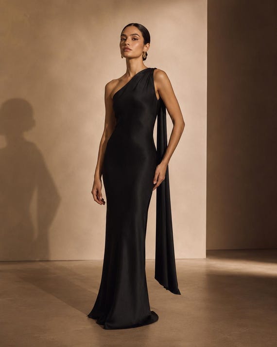 chiffon long dresses bridesmaid Wedtrend Women A Line Spaghetti Straps Dress With Slit, Eucalyptus Mid-length dress Sheike Blue Size:35 satin maxi dress while the A