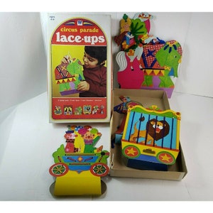 Vintage Whitman Circus Parade Lace Ups Elephant Lacing Cards 1974
