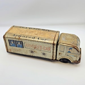 HAYASHI Armored Car No. 176 Tin Toy Friction Drive Lithograph Japan Vintage