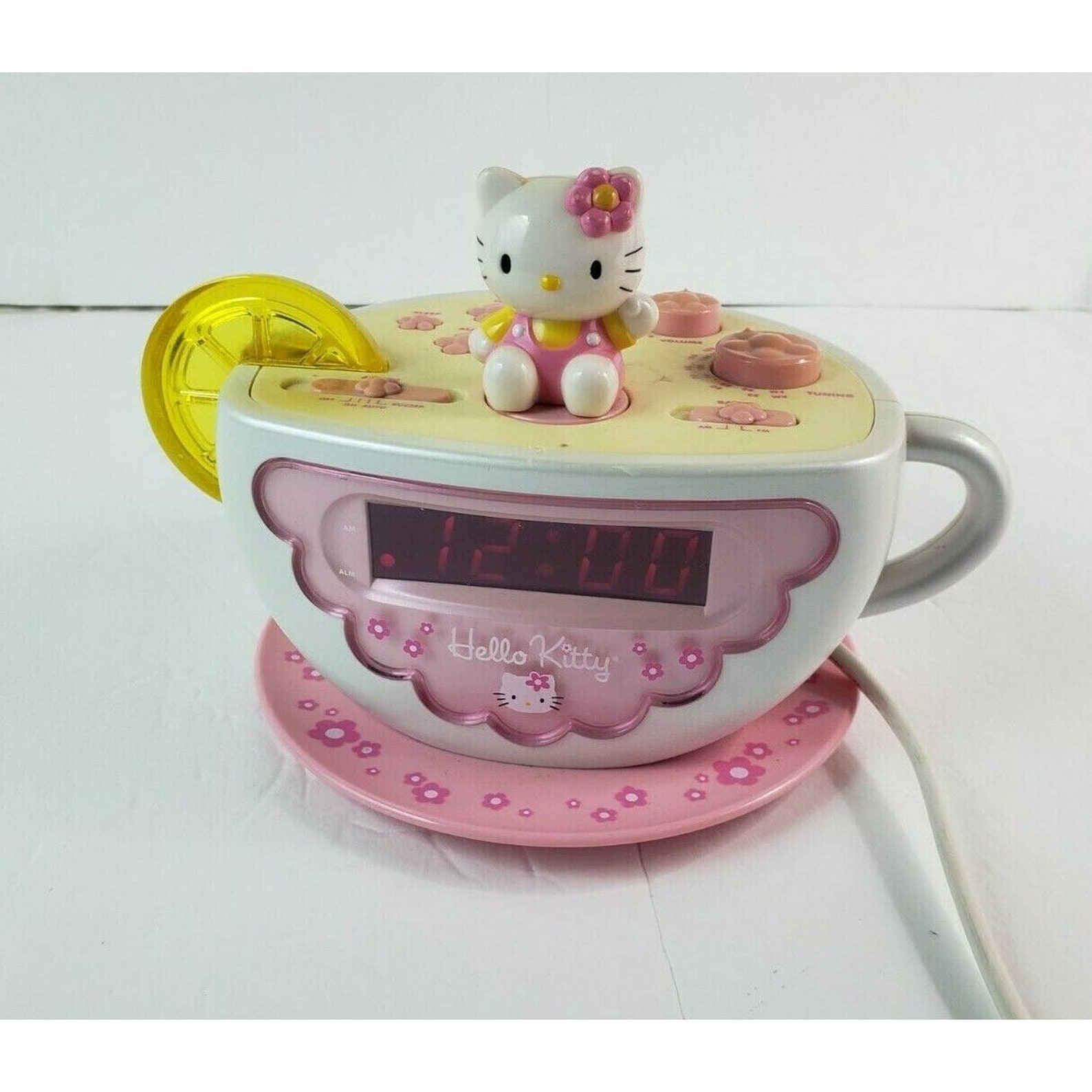 Hello Kitty HK155 Teacup Alarm CLOCK RADIO with Lemon Night Etsy
