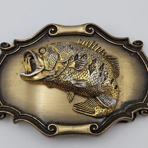 Vintage Bass Fish Belt Buckle Sportsman Fishing Fisherman 1980 Raintree