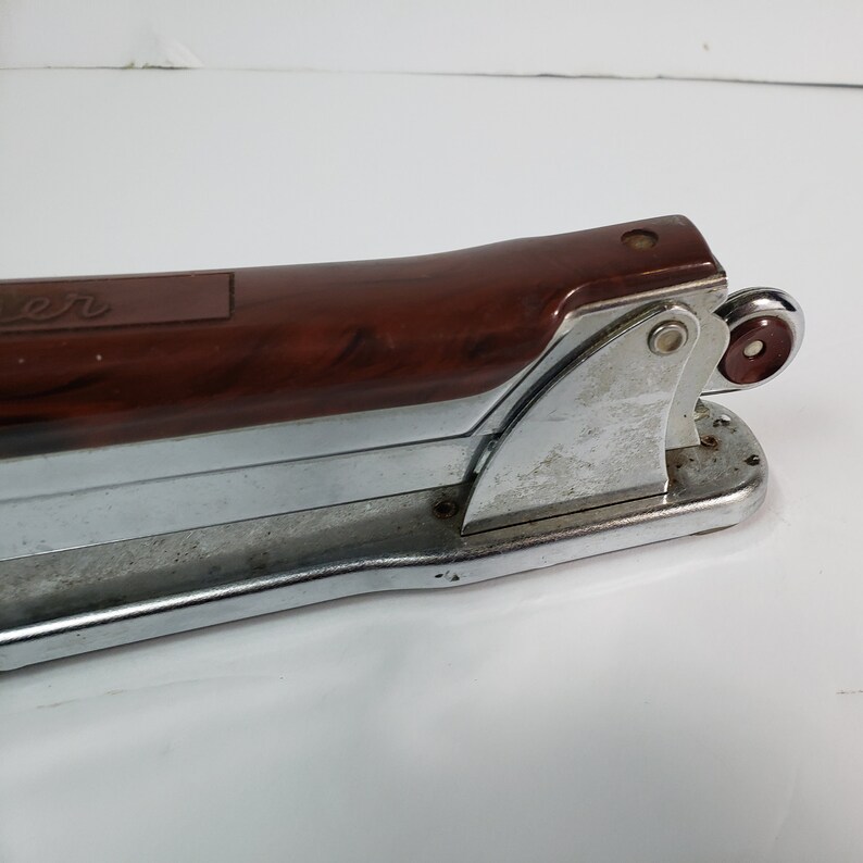 502 Made in USA Mid Century Modern 1960/'s Works Vintage Ace Liner Desk Stapler Model No Bakelite Wood Chrome