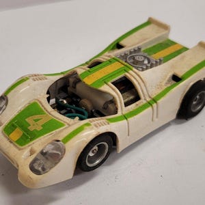 Vintage Tyco 80&#39;s White Green Porsche 917 Slot Car # 4 Battery Tested Works