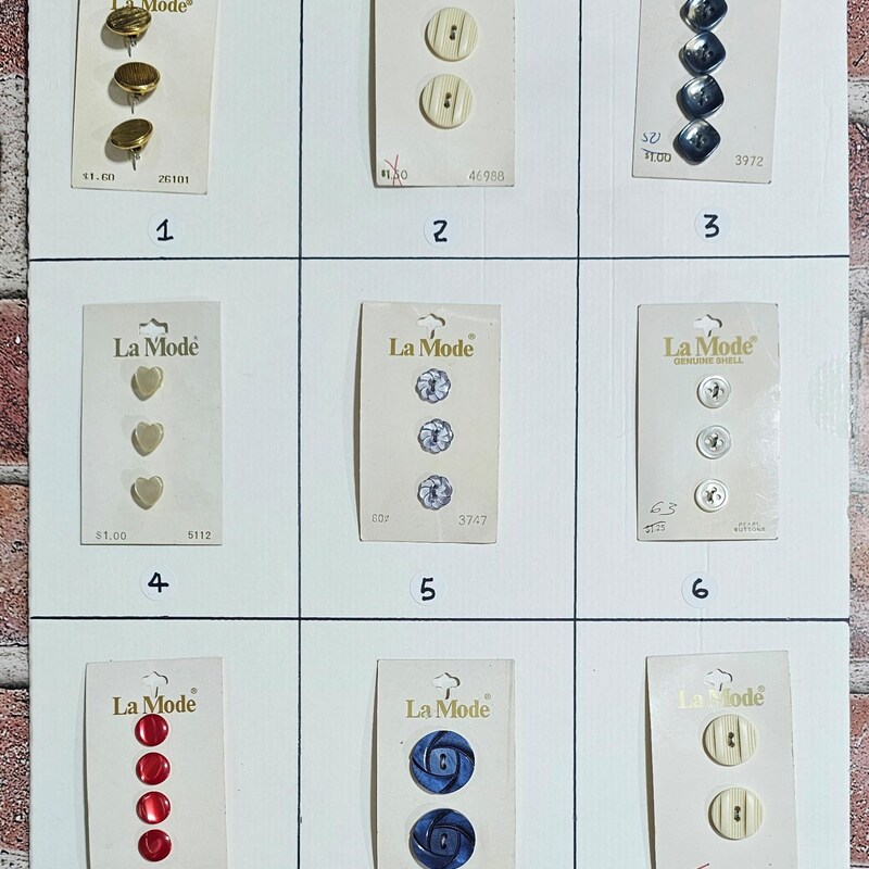 La Mode Buttons - Etsy