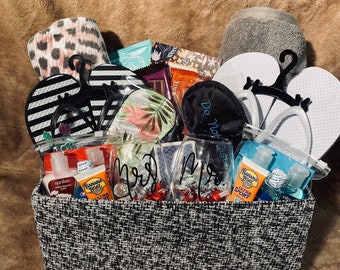 His and Hers Honeymoon Gift Basket Newly Weds Honeymoon - Etsy His And Hers Honeymoon Gift Basket Newly Weds Honeymoon - Etsy