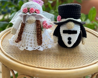 Crochet Wedding Couple: Handmade Home Decoration, Gift (6 inches)