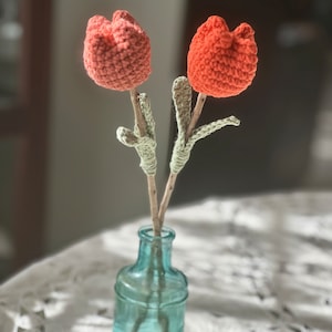 primitive Tulpenblüten 2 Stück Häkeldekor
