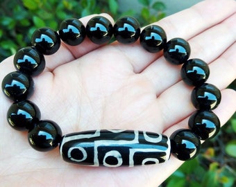 7 inch 8mm Tibetan Dzi 3 Eye Agate Bracelet Strand