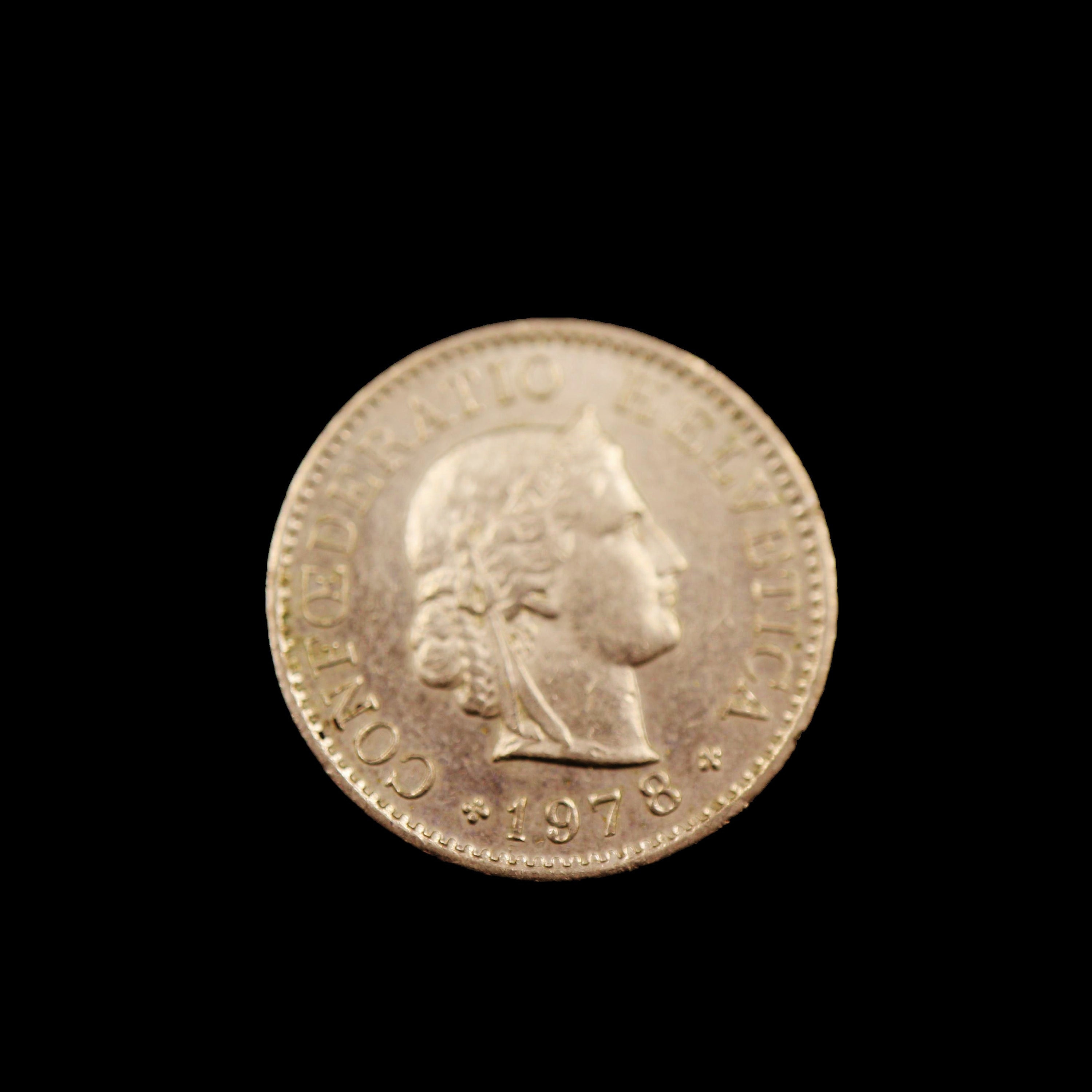 Helvetica coin - Etsy 日本