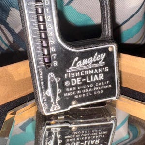 Vintage Langley Fisherman’s De-Liar modelo 208: báscula y herramienta de medición (fabricada en EE. UU.): ¡un gran regalo para los amantes de la pesca!