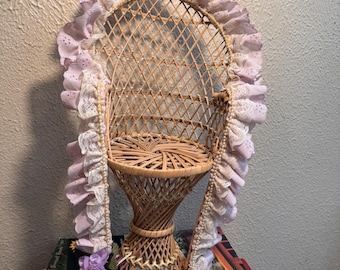 Vintage Wicker Peacock Doll Chair with Pink Lace & Ruffle Trim – Boho Rattan Doll Furniture