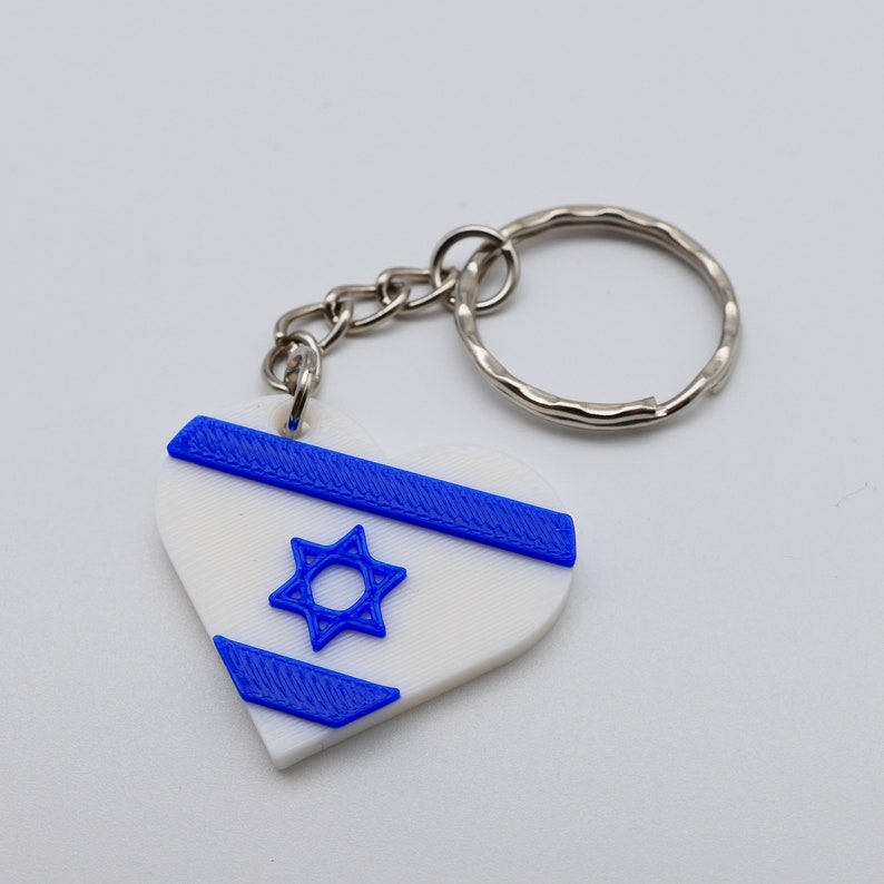 Solidarity with Israel: Handmade Israel Flag Keychains Herz mit Flagge