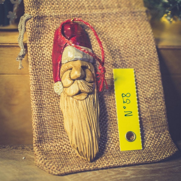 Père Noël rieur, grande décoration Ornementale d'arbre de Noël en bois de Tilleul sculpté a la main