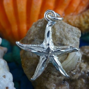 Silver Starfish Pendant, 3/4&quot; + 1/4&quot; tall bail .925 Sterling Diamond cut sea star charm. Fast free shipping, sea life jewelry
