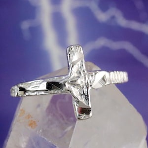 Sterling Silver Crucifix Ring: Diamond Cut Religious Gift 1/2&quot; tall, 2mm shank