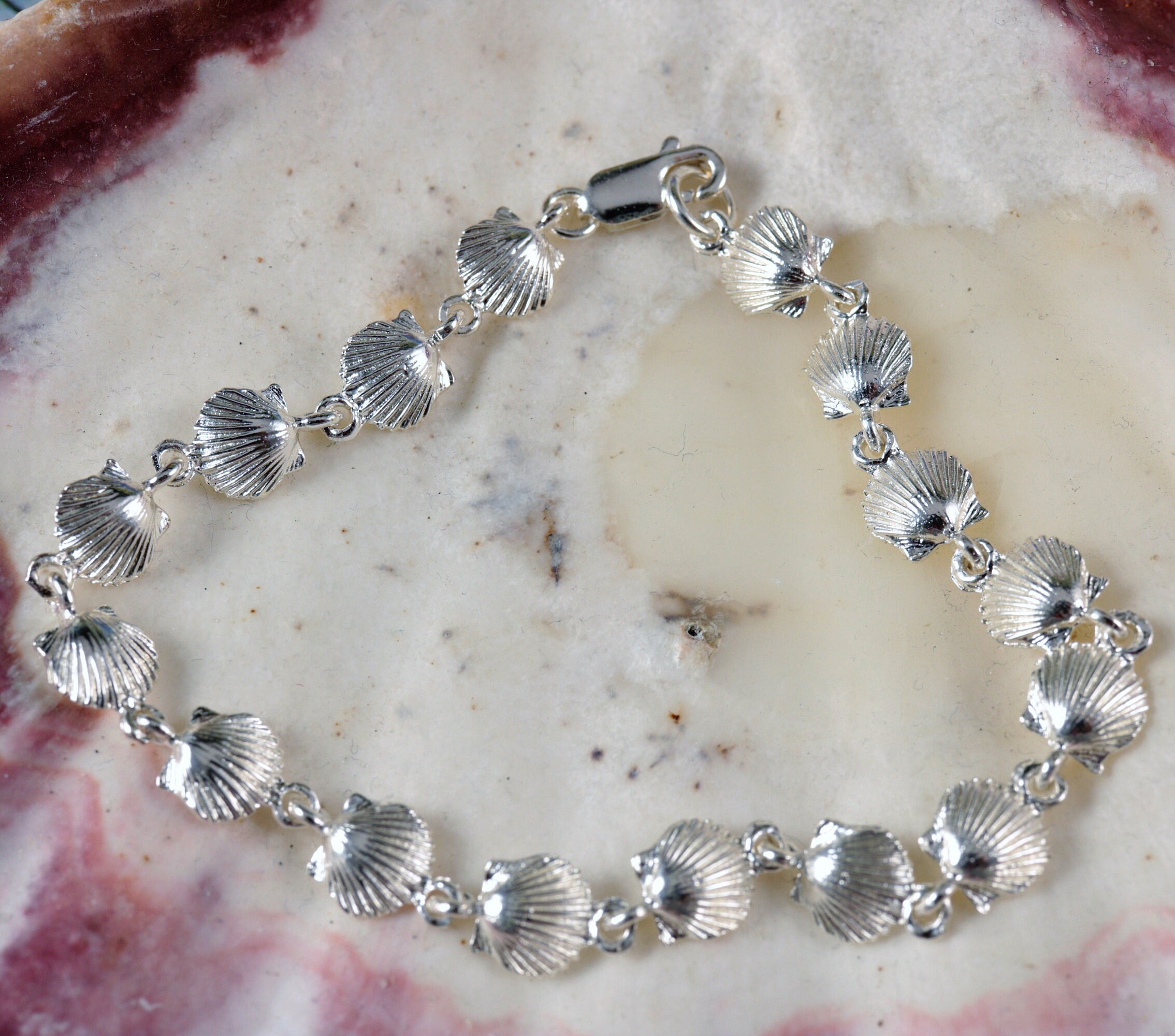 Silver Scallop Link Bracelet, 3/8