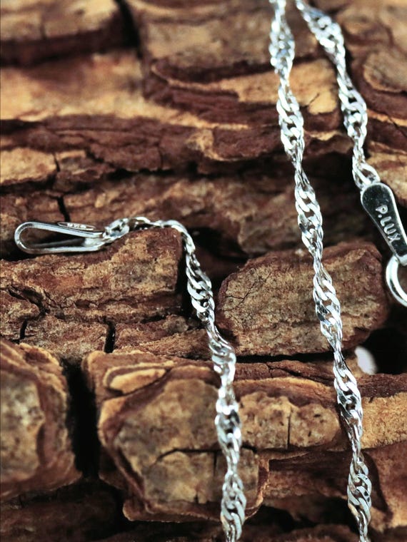 Sterling Silver, Rhodium Plated, 1 Mm Wide, Twist Link, Singapore
