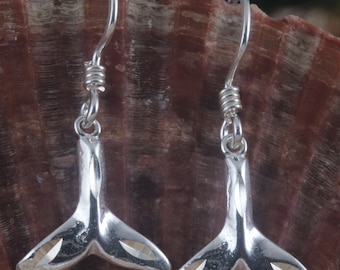 Sterling Whale's staart oorbellen. 1 1/8 "totale lengte .925 zilver Diamant geslepen, Snelle Gratis Verzending, walvis fluke bungel sieraden cadeau voor haar