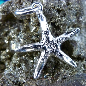 Silver Starfish Pendant, 3/4&quot; + 1/4&quot; bail .925 Sterling Diamond Cut starfish charm souvenir jewelry gift for her, Fast free shipping,