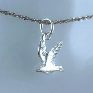 Silver Seagull pendant, 5/8&quot; long + 1/4&quot; jump ring, Diamond cut .925 Sterling Seabird charm Gift souvenir jewelry, Fast free shipping.
