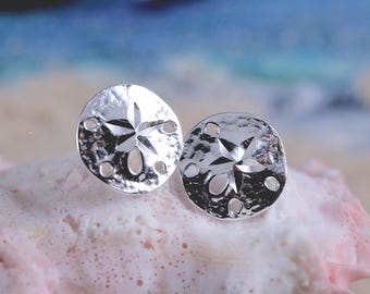 Pendientes de plata de ley con corte de diamante en forma de dólar de arena: 1/2" x 1/2"