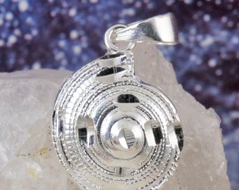 Colgante Sundial Sea Shell • 1 1/16" de alto .925 Collar de corte de diamante de plata esterlina • envío gratis rápido • regalo de concha de plata para ella