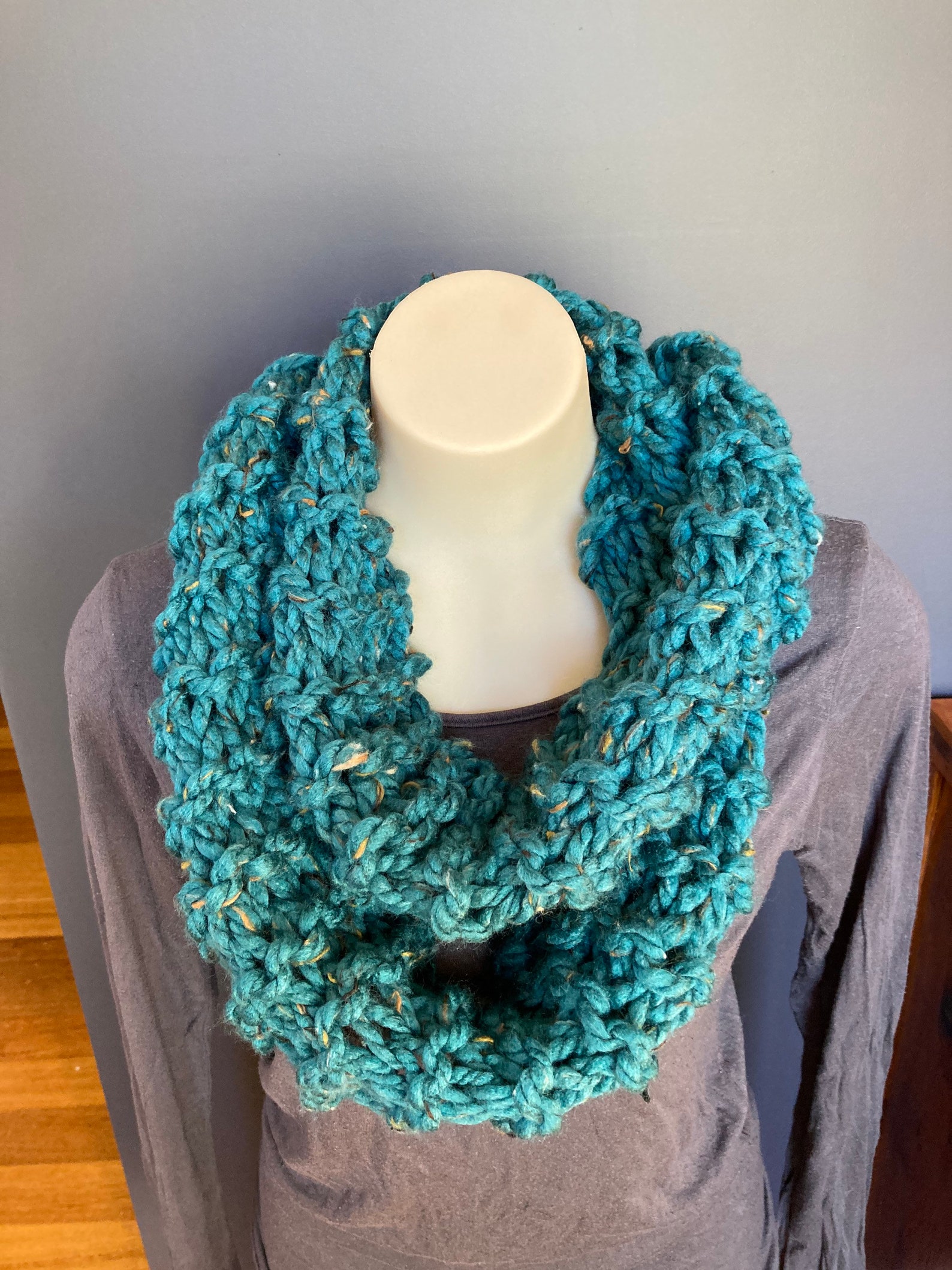 Chunky knit scarf / Wool scarf / snood Scar / Cowl Scarf / Etsy