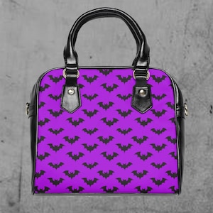 Vampire Bat Shoulder handbag, Spooky Halloween Handbag, Halloween purse, Halloween bats, purple purse