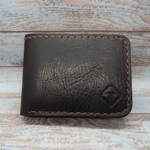 Leder-Geldbörse! Personalisierte Brieftasche! Bifold Brieftasche, Herren Brieftasche, volle handgemachte Arbeit! Handgefertigte Lederkunst aus Georgien! Mit Box.