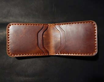 ENGRAVED LEATHER WALLET, Personalized Mens Wallet! Leather Wallet, Bifold Wallet, 100% leather! Gift for him ! With box.