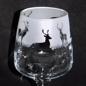 New Hand Etched 'STAG' Wine Glass With Free Gift Box - Beautiful Gift For Any Occasion Or For Home Use - Lovely Personal Gift For Stag Fans!