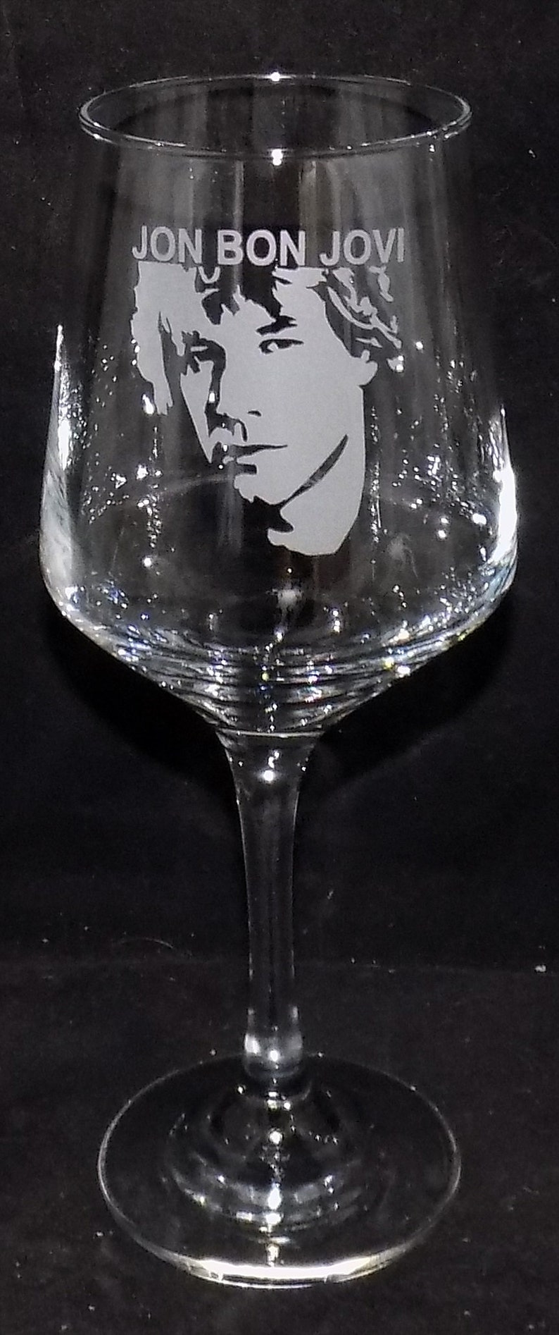 New Hand Etched 'JON BON JOVI' Wine Glass With Free Gift Box Beautiful Birthday, Christmas, Mothers Day or Fathers Day Gift image 2