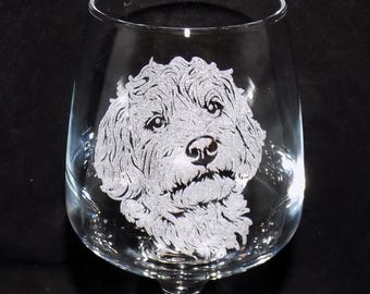 Engraved head portrait of a 'COCKAPOO'. Large wine glass with gift box - Unique & personal gift for Cockapoo owners! Cockapoo gift.