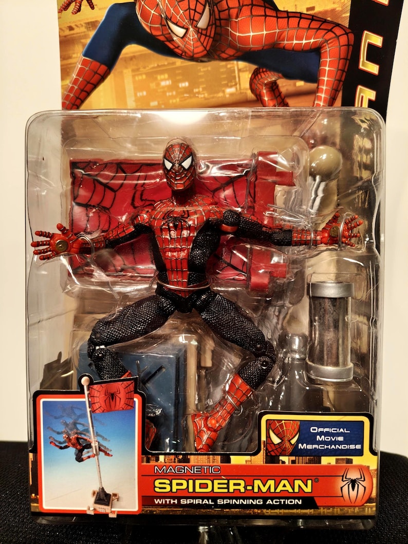 Mint 2004 ToyBiz Spider-Man 2 Magnetic Spider-Man Action Figure (item 4788647) image 2