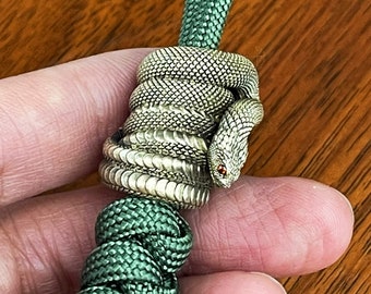 Paracord Bead "Rattlesnake" knife bead-lanyard bead-EDC bead-animal bead-custom bead-gift for men-bracelet bead paracord bracelet
