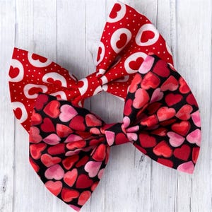 Dog Bow Tie, Love Heart Designs, Sizes: S/M/L