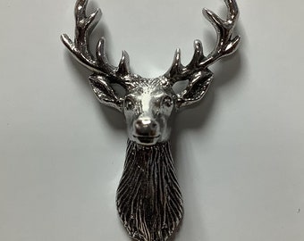 Stag Head Silver Pewter Pin Badge (W)