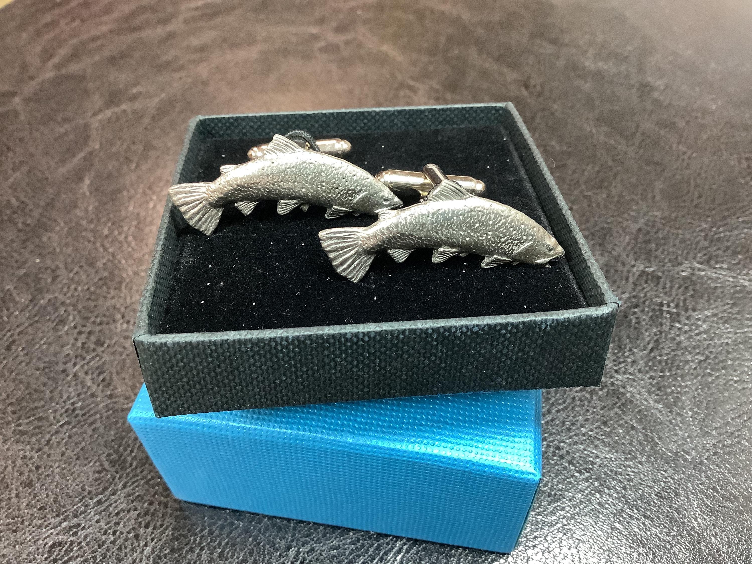 トラウト シルバー ピューター カフスボタン - Etsy 日本