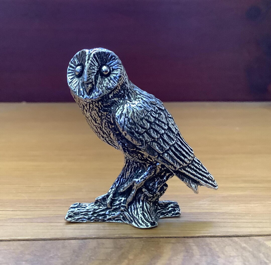 フクロウの高品質シルバーピューター製小型像（TX1） - 値下げ - Etsy 日本