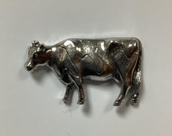 Insignia de peltre plateado de vaca lechera frisia (W)