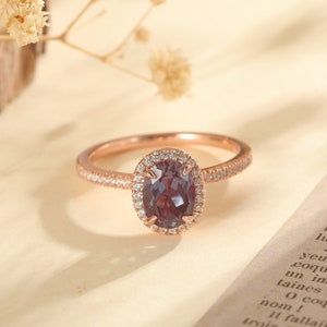 Unique Oval Alexandrite Engagement Ring Rose Gold Ring Halo Diamond Ring Set Art Deco Bridal Wedding Ring Women Anniversary Jewelry