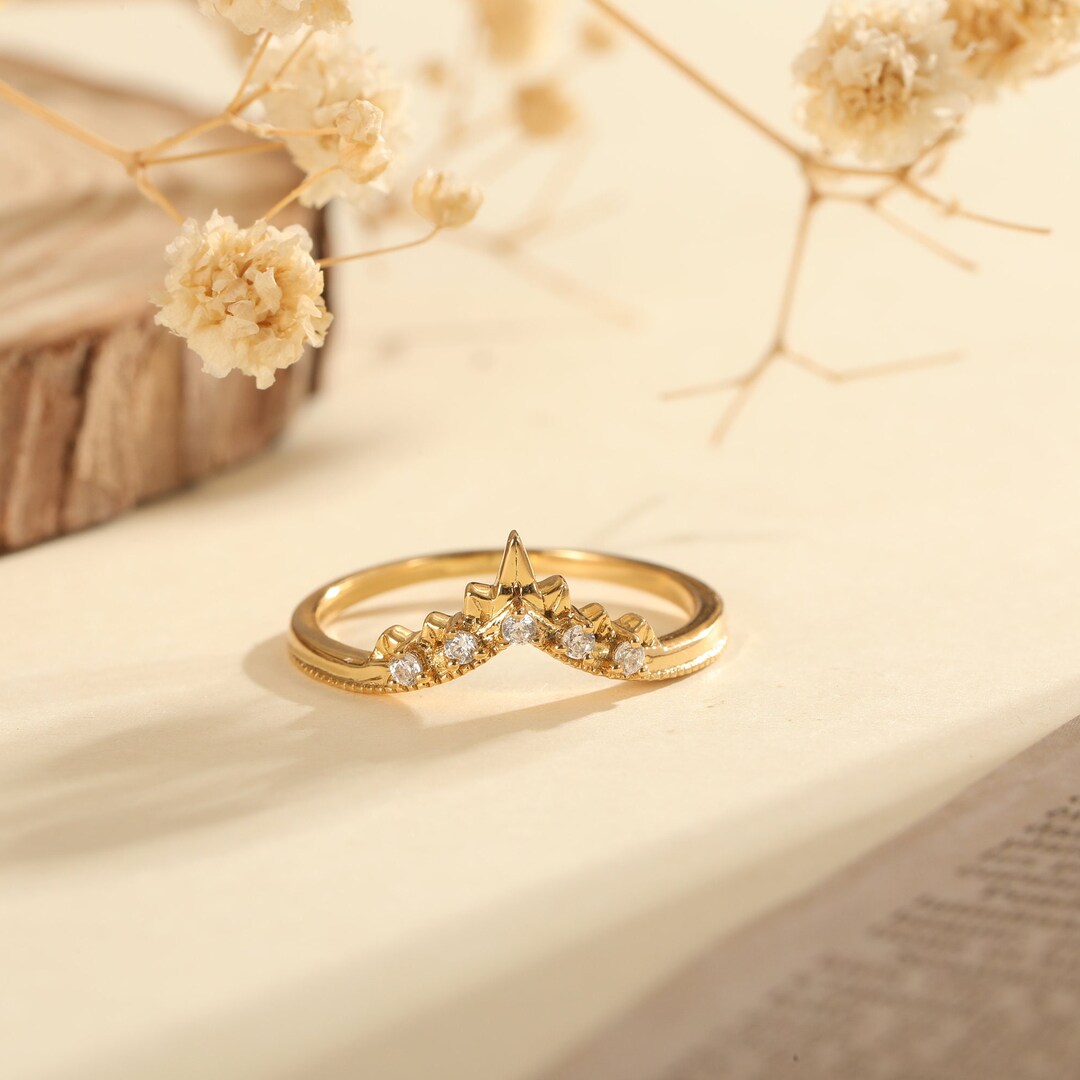 Curved Moissanite Wedding Band Yellow Gold Vintage Unique Round Band ...