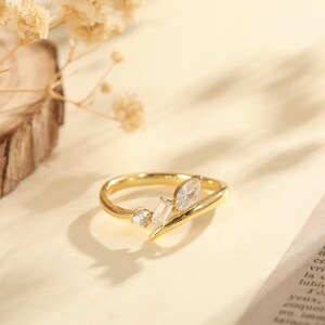 Vintage Moissanite Wedding Band Yellow Gold Eternity Ring Natural Leaf Floral Bridal Ring Diamond Stacking Matching Wedding Ring For Women