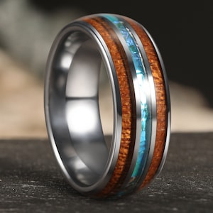 Anello in legno di koa e opale blu, fede nuziale da uomo, fede nuziale in tungsteno unica da 8 mm, anello in legno, fedi nuziali in opale, anello da donna in opale