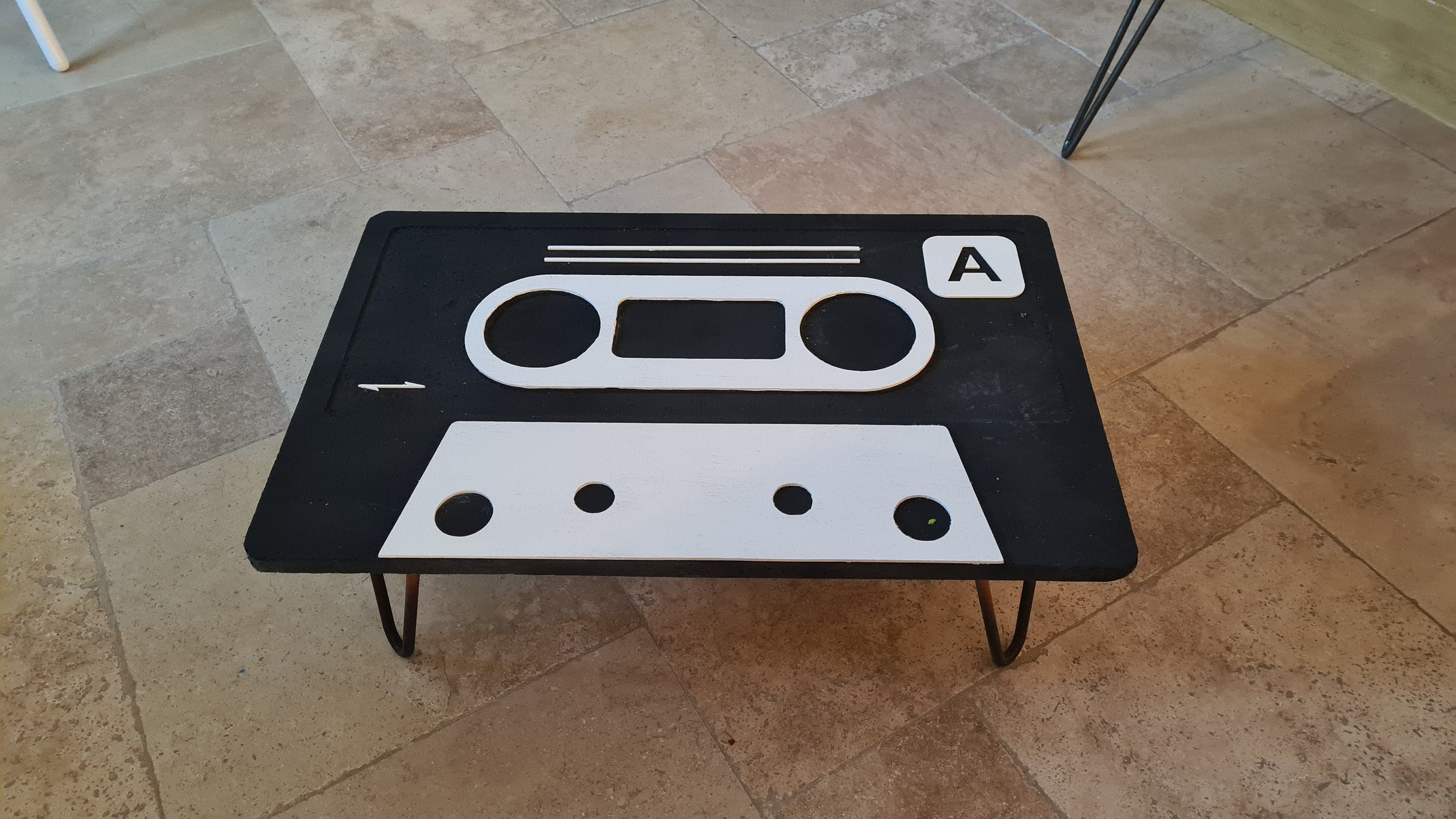 Table d'appoint K7 | Cassette