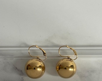 18k vergulde boloorbellen: luxe handgepolijst